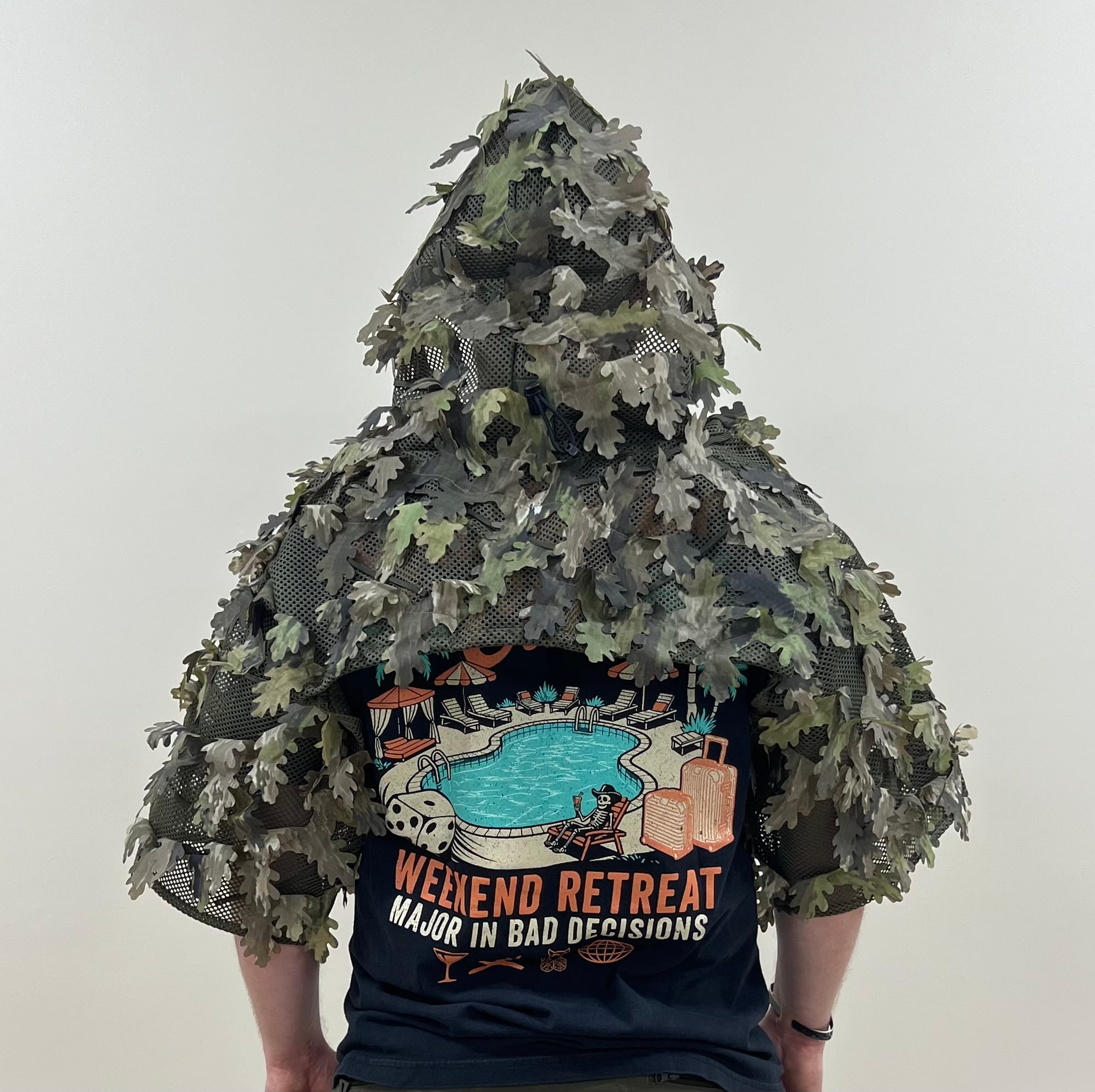 Twin Needle Leaf Suit with Hood - Image 7